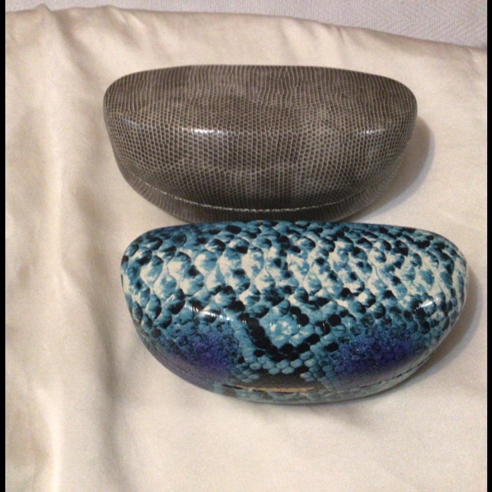 2 Eyeglass Cases